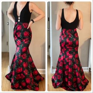 Black with Red Roses, Formal Dress